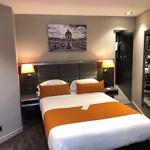 *** Hotel Western Empire Elysees France
